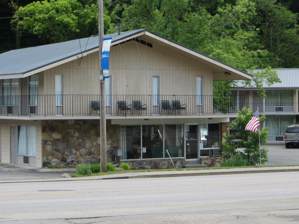 Sleepy Bear Motel Gatlinburg Exterior photo